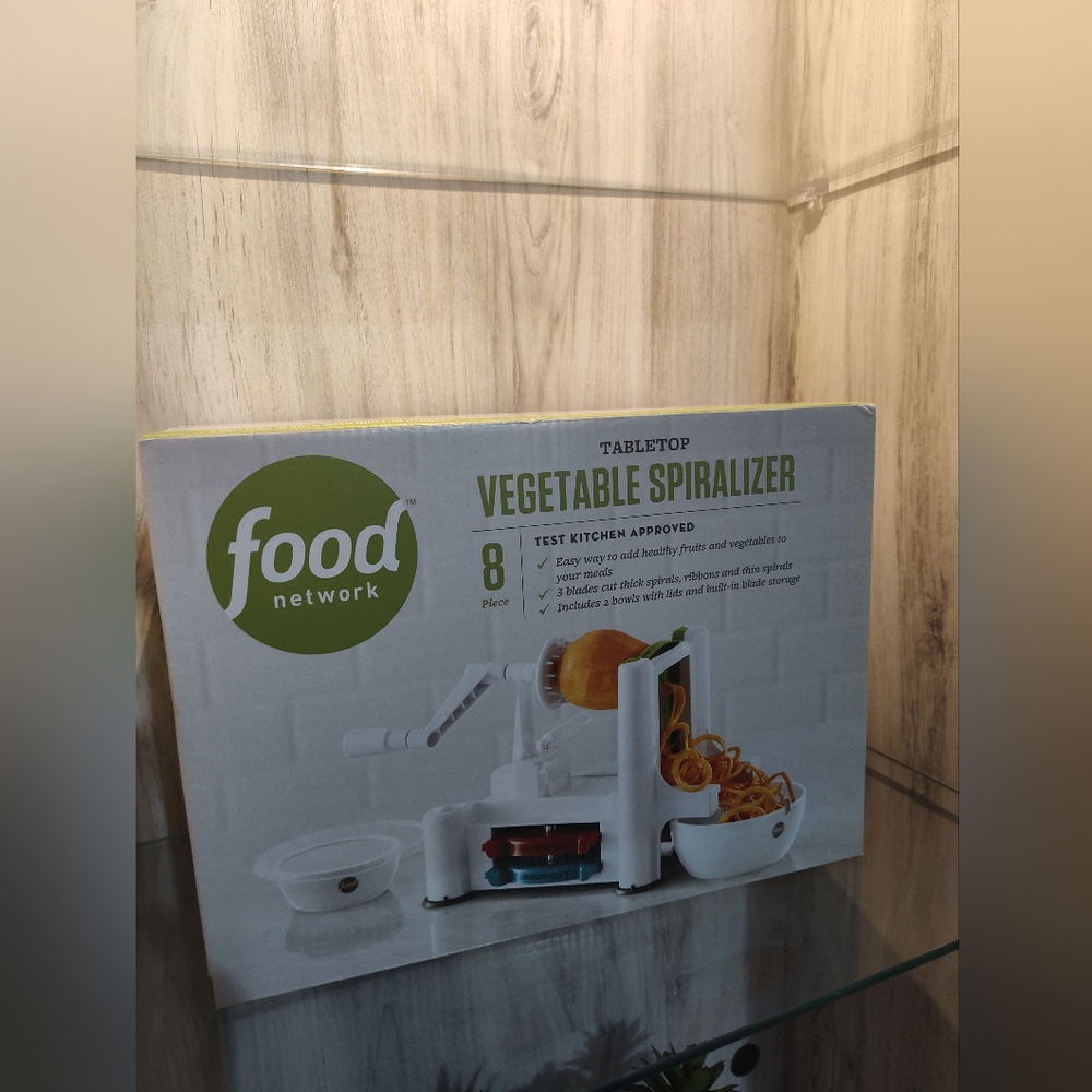 BRAND NEW FOOD NETWORK TABLETOP Vegetable Spiralizer 8 PIECE SET